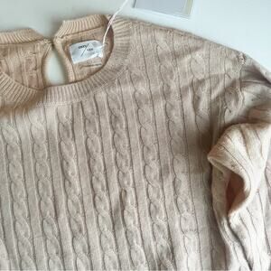 GREY VEN Halket Cable Knit Sweater